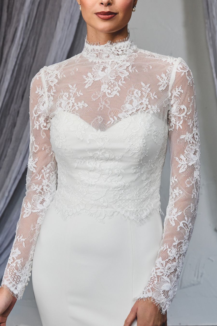 Langarm-Spitzenoberteil Stehkragen Mix & Match – Brautmode Novia Feliz